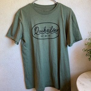 Green Quiksilver t-shirt